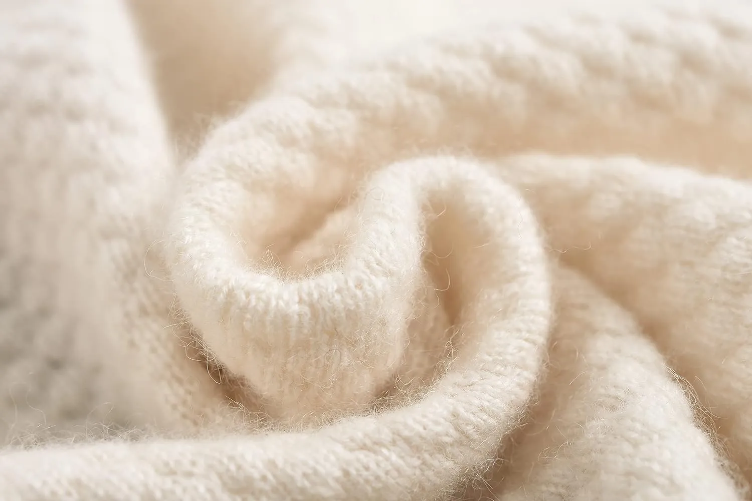 BEYOND FASHION Women Cardigan Sweater V neck Button Front - 100% Pure Cashmere