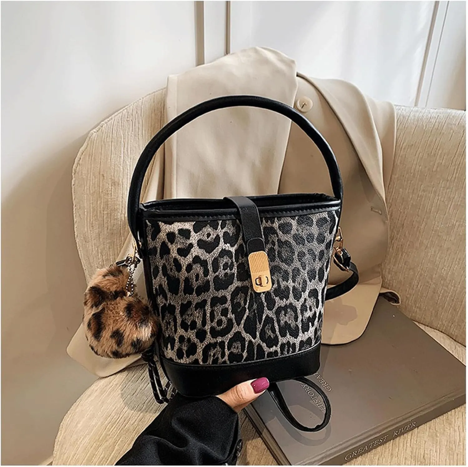 Leopard Purse Cheetah Print Urban Mini Bucket Bag Heart Charm Crossbody Buckle Vintage Purse for Girls