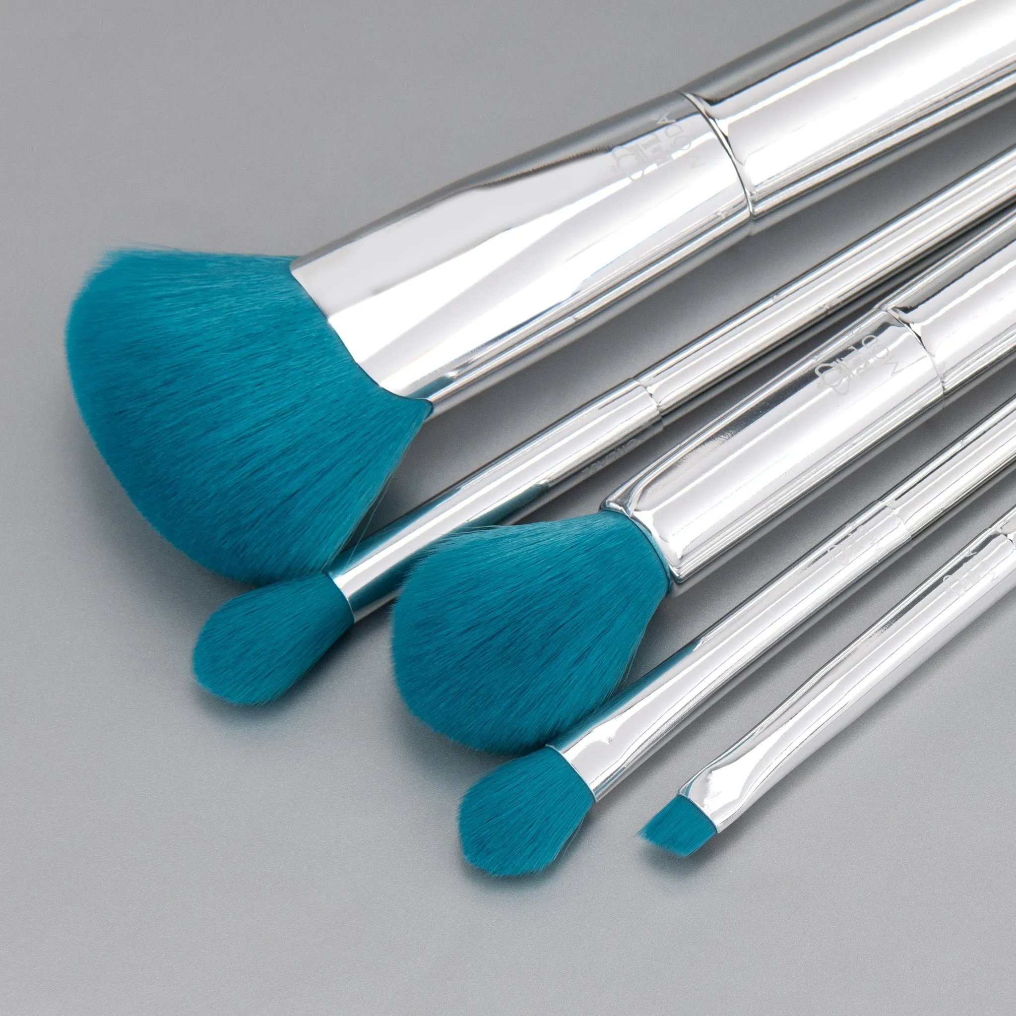 MŌDA® Metallic Heavy Metal Face Kit, Luminous