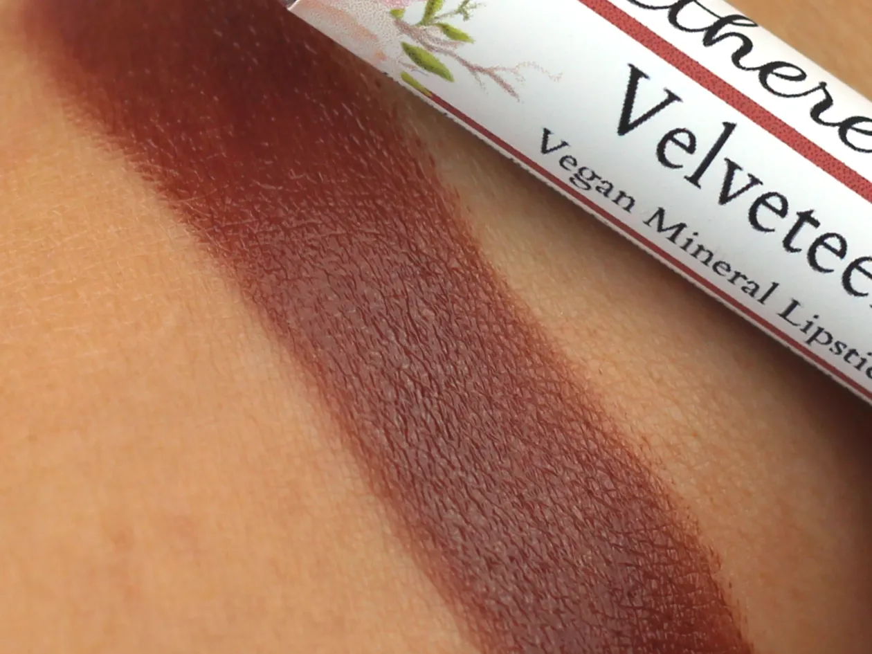 "Velveteen" - Mineral Lipstick