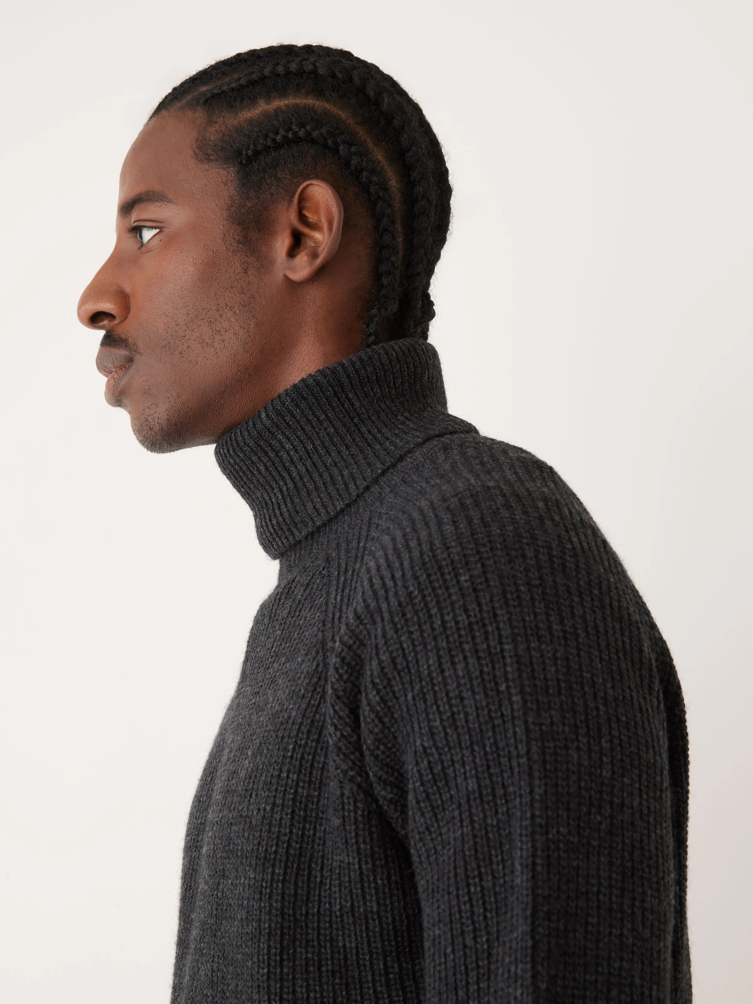 The Turtle Neck Sweater in Grey Black