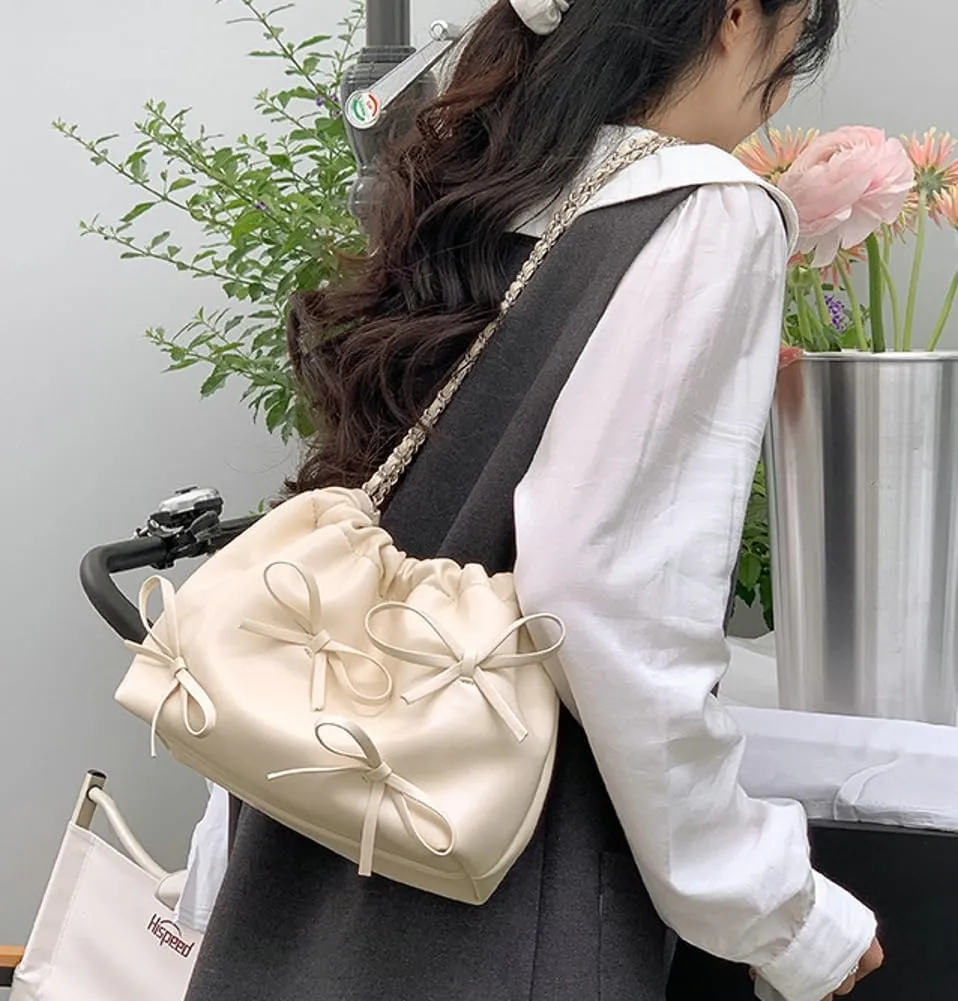 Trendy Small Purses Soft Leather Pleated Bucket Bags Shoulder Bag with Chain Cute Hobo Solid Shoulder Bags for Women