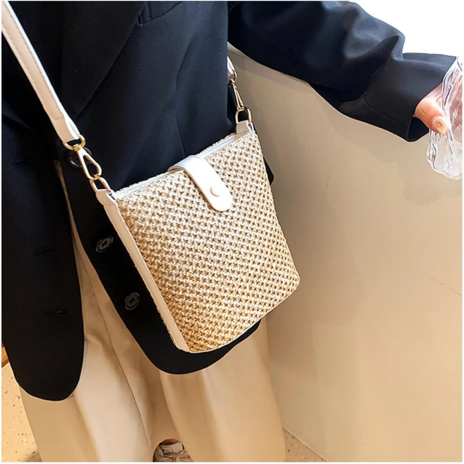 Women 2025 Summer Purse Straw Woven Cross Body Bucket Bag Trendy Shoulder Handbag Casual Tote Travel Beach